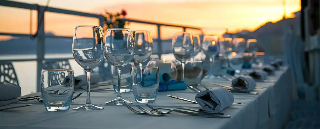 meja restoran fine dinning