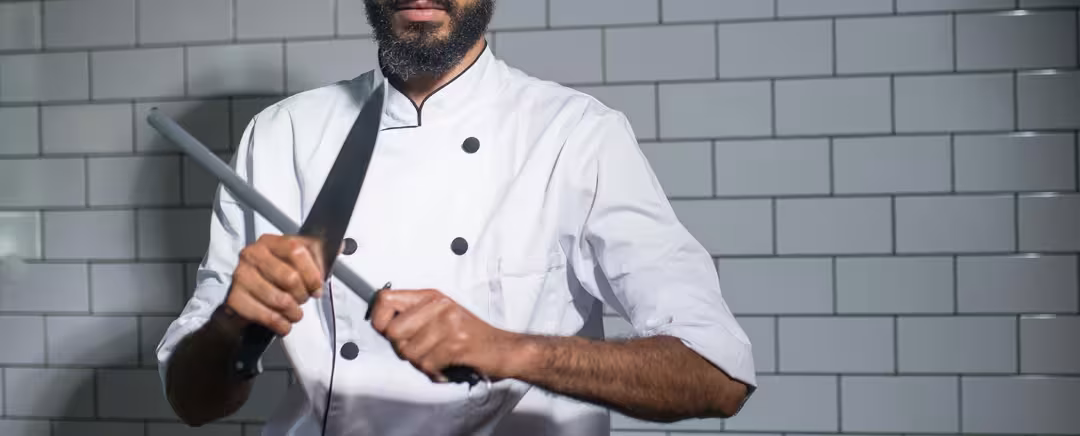 chef dan pisau