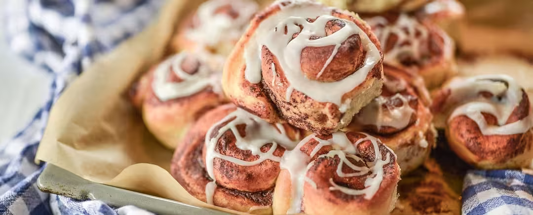 pastry cinnamon rolls